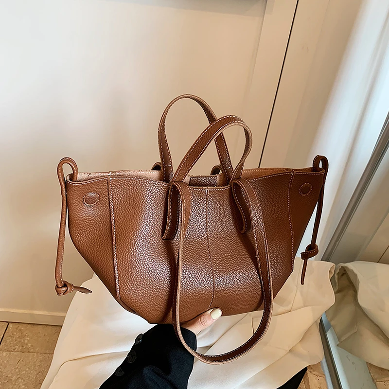 Retro Versatile Large Capacity Women's Shoulder Bags 2025 Fashion New Niche Design Solid Advanced Sense Casual Handbags - Image 3