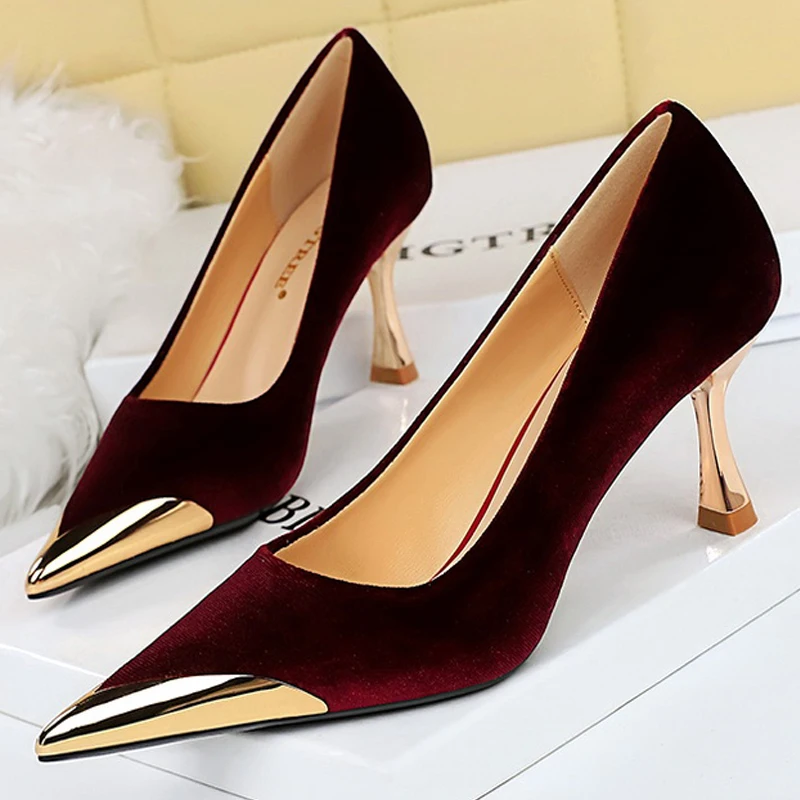 Large size 43 Women 7 Cm Heels Metal Pointed Women Pumps Fashion Kitten Heels Sexy Party Shoes Women Suede Luxury Lady Heels - Image 4